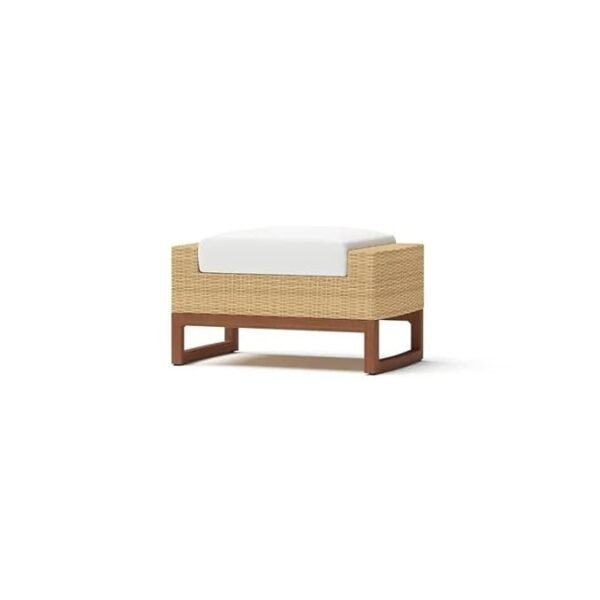 Create the perfect outdoor retreat with this stylish 5-piece wicker patio set in beige and white – comfort