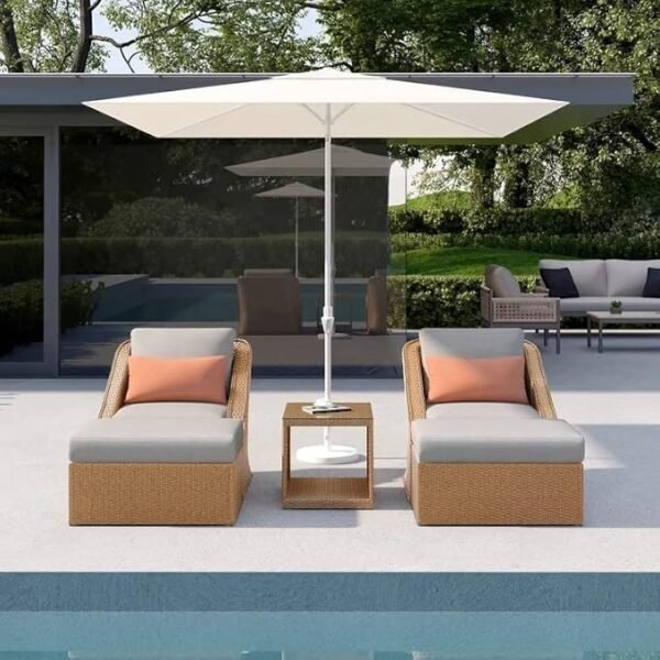 Create the perfect outdoor retreat with this stylish 5-piece wicker patio set in beige and white – comfort