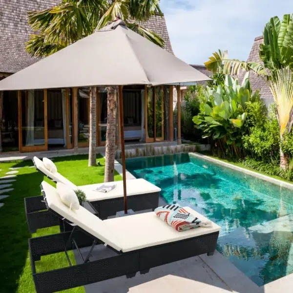 Shop luxury outdoor poolside loungers – adjustable, weather-resistant, and stylish sunbeds designed for comfort and durability in any outdoor space.