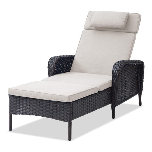 Outdoor Poolside Loungers – Adjustable Reclining Chairs with Weather-Resistant Cushions