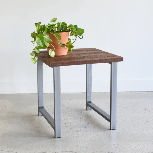 “Modern Sheesham wood end table with sleek design and sturdy wooden top”